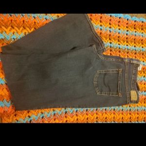Women's Levi's Jeans